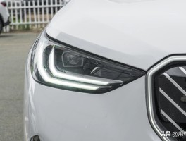 宝马X3大降价！2.0T+8AT+四驱，奥迪Q5L这下慌了？