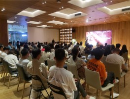居然之家与阿里躺平设计家联手，推动家居设计新进展