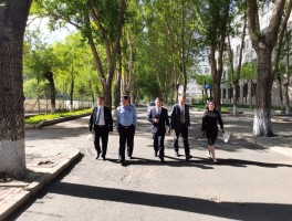 哈西派出所借力警校协同，以务实举措护航学校2023年田径运动会