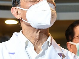 铭记武汉战疫时刻，那些令人动容的瞬间