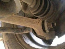 底盘松散还是内饰松散？3招教你准确判断，轻松解决异响烦恼