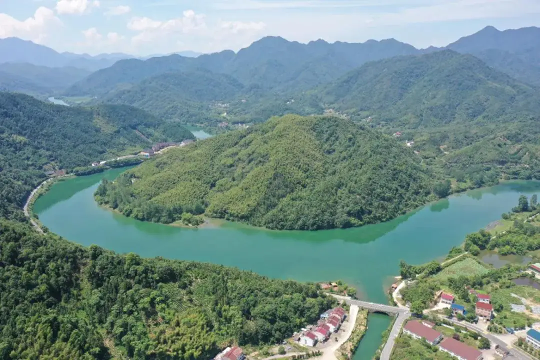 7-8月份避暑最佳地方_避暑胜地推荐_锡林郭勒大草原旅游攻略