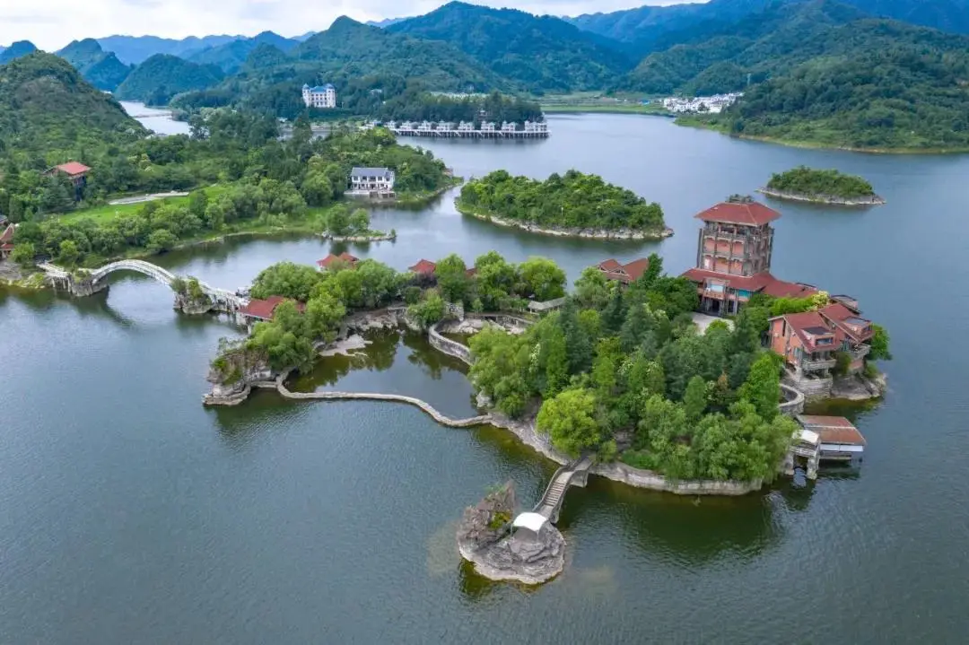 避暑胜地推荐_锡林郭勒大草原旅游攻略_7-8月份避暑最佳地方