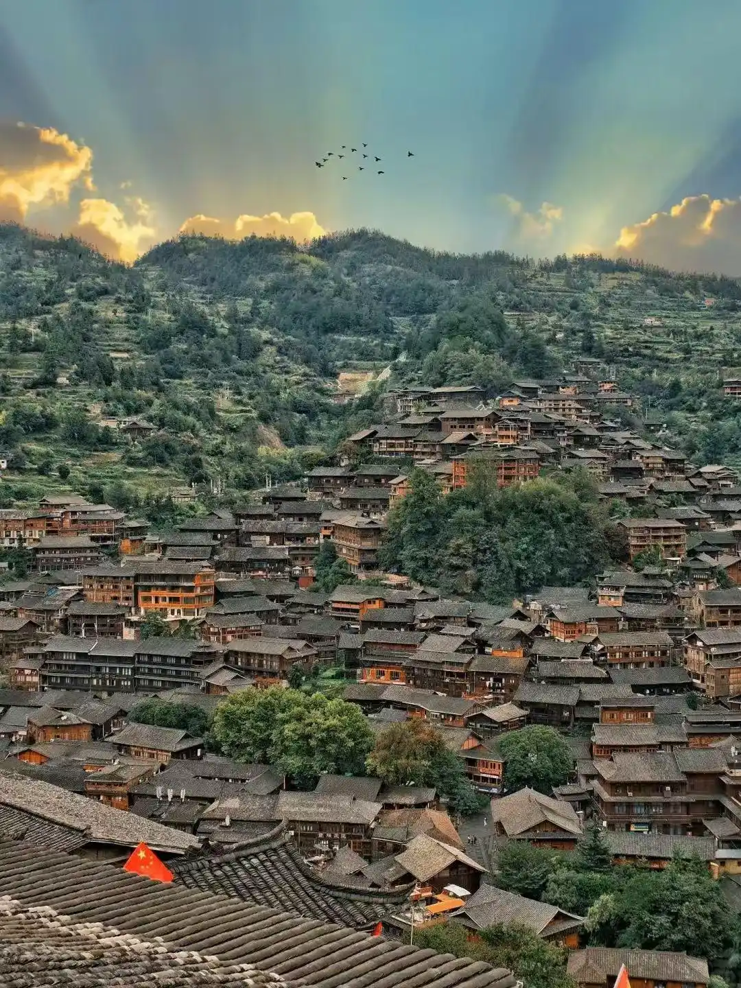 暑假适合带孩子旅游的地方_内蒙古呼伦贝尔亲子游_贵州黔东南少数民族旅游