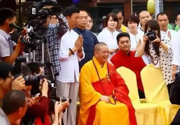 少林寺释永信 争议事件_少林寺方丈释永信 商业运作_释永信到底是怎样的人
