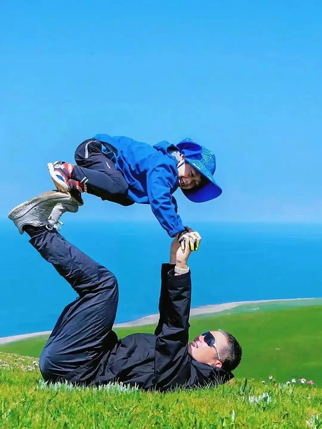 暑假亲子游推荐地_暑假适合带孩子旅游的地方_青岛呼伦贝尔成都亲子旅行攻略