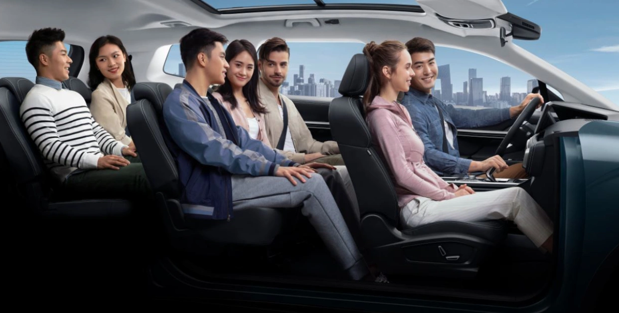 国产空间最大的suv_吉利豪越 7座SUV_中型SUV空间推荐