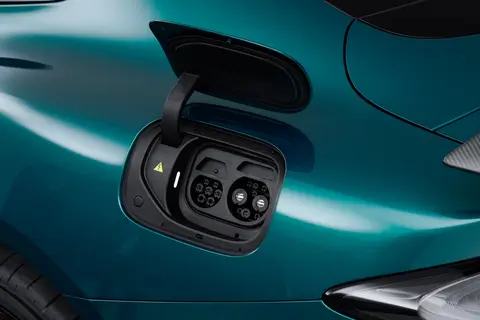 小米SU7 Ultra配置下架_小米SU7 8月购车政策_小米汽车