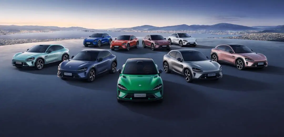 小米YU7爆单背后_小米YU7配置亮点分析_小米YU7销量对比Model Y